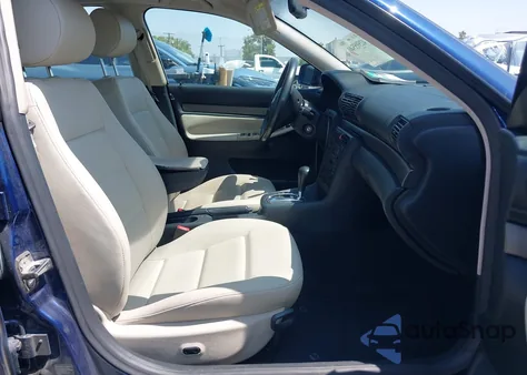 2001 Audi A4 1.8T из США, поврежденный, VIN WAUAC68D31A081817